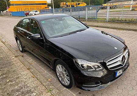 Mercedes-Benz E 220 BlueTec 4Matic/Avangarde/360°/Totw/Spur/LED