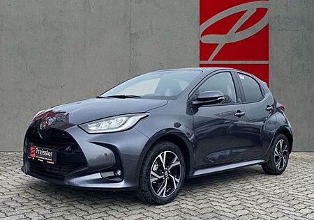Toyota Yaris 1.5 Hybrid 116 CVT Teamplayer Soundsystem LED Blen