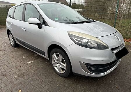 Renault Grand Scenic 1.9 dCi XXL FAP Aut. Exception