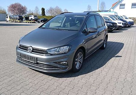 VW Golf Sportsvan Volkswagen Golf VII Sportsvan 1.5 TSI Com. NAVI Via APP