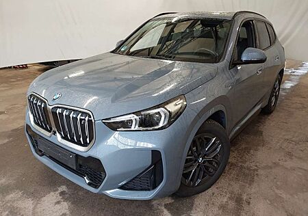 BMW iX1 gebraucht kaufen BMW iX1 30 M-SPORT+LEDER+PANO+HUD+LED+HIFI-HK+AHK