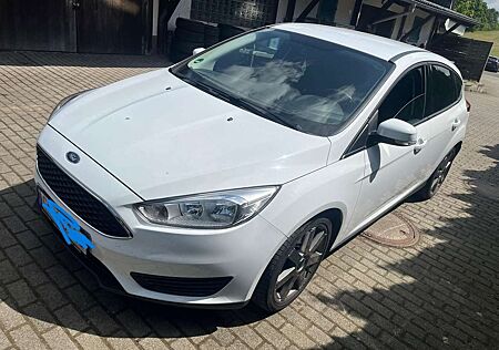 Ford Focus 1.0 EcoBoost Trend *68TKM* *BITTE LESEN*