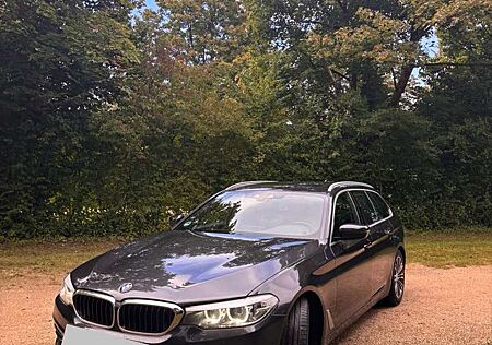BMW 530d 530 Touring Aut. Sport Line