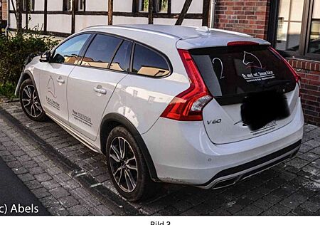 Volvo V60 CC V60 Cross Country V60 Cross Country D4 AWD Geartronic Pro