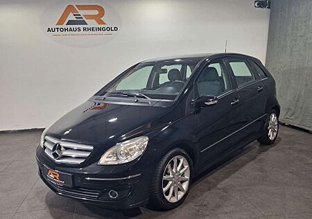 Mercedes-Benz B 200 Mercedes +Navi+Pano+PDC