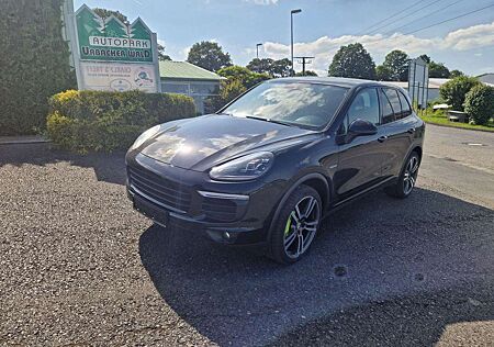 Porsche Cayenne S E-Hybrid Panoramadach