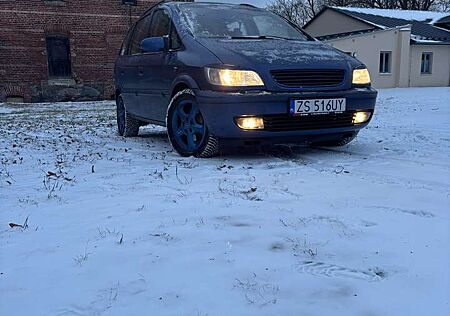 Opel Zafira 1.8 Elegance