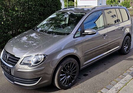 VW Touran Volkswagen 1.9 TDI Highline