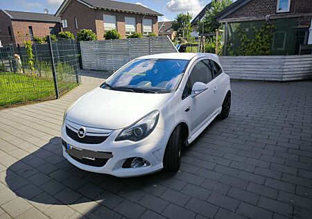 Opel Corsa 1.6 Turbo OPC