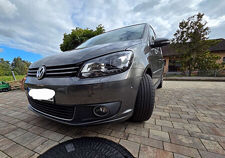 VW Touran Volkswagen 2.0 TDI DPF DSG Highline