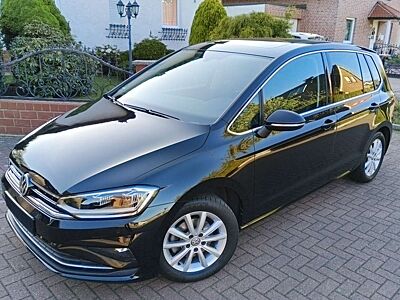 Volkswagen Golf Sportsvan 1.5 TSI DSG LED Pono AHK