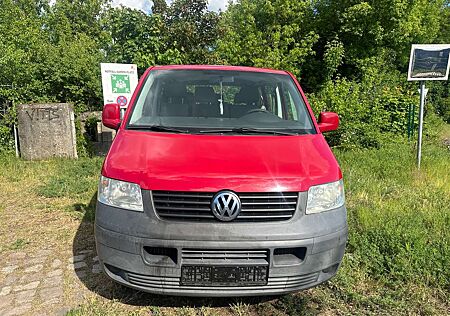 VW T5 Kombi Volkswagen Kombi 9 Sitzer