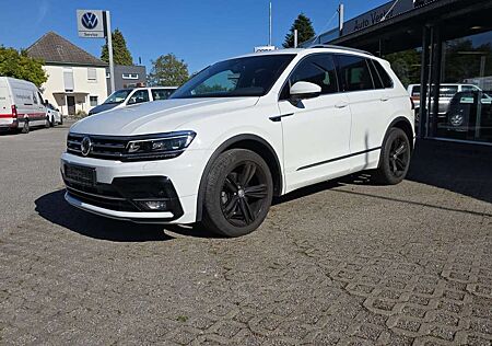 VW Tiguan Volkswagen R-Line DSG 4M LED AHK 360° Standh ACC Dig