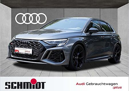 Audi RS3 Sportback LM19 ACC Navi+ Sportabgas. B&O DCC