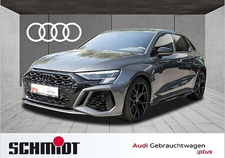 Audi RS3 Sportback LM19 ACC Navi+ Sportabgas. B&O DCC