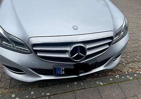 Mercedes-Benz E 200 CGI BlueEfficiency (212.234)