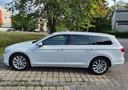 VW Passat Variant Volkswagen 2.0 TDI SCR Highline