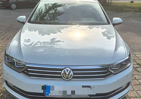 VW Passat Variant Volkswagen 2.0 TDI SCR Highline