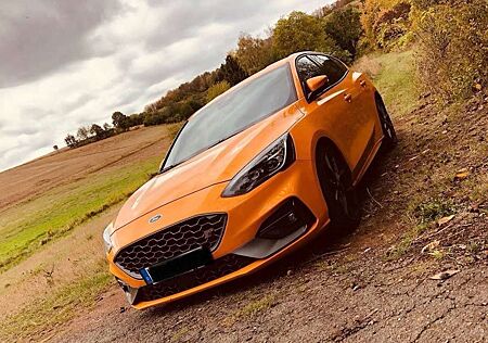 Ford Focus ST MK 4 - Tropical Orange - Styling Paket