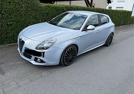 Alfa Romeo Giulietta Turismo ,TÜV Zahnriemen Inspektion Neu