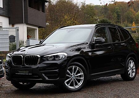 BMW X3 xDrive20i Advantage/HUD/LiveCockpit/ACC/KAM/A