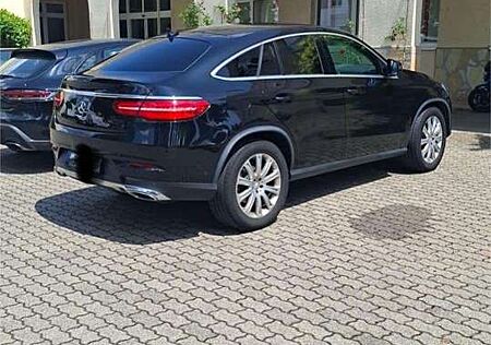 Mercedes-Benz GLE 350 d 4Matic (292.324)