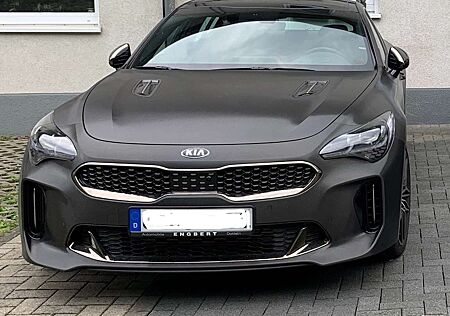 Kia Stinger 3.3 T-GDI AWD OPF GT