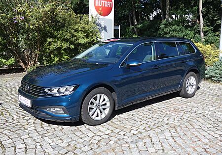 VW Passat Variant Volkswagen Business DSG, AHZV, NAVI