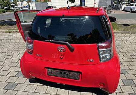 Toyota iQ 1.0 +
