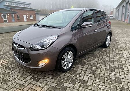 Hyundai ix20 FIFA world Cup Edition Leder Navi Klima