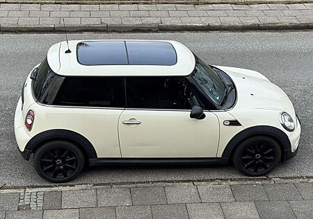 Mini ONE reparaturbedürftig