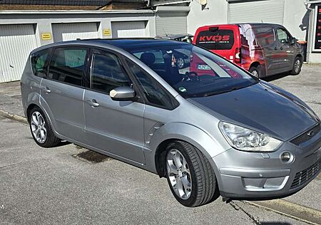 Ford S-Max 2.5 Titanium