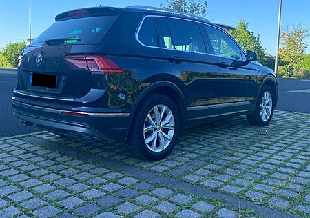 VW Tiguan Volkswagen Highline BMT/Start-Stopp 4Motion