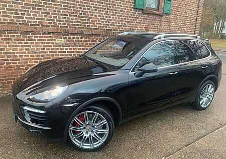 Porsche Cayenne Turbo 1.Hd.Pano.SH.8x21" im Bestzustand