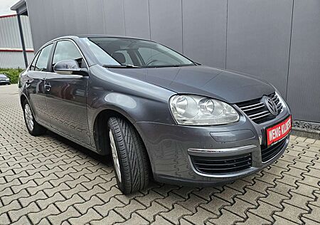VW Jetta Volkswagen Comfortline,101PS, Navi,Klima,PDC,ZVm.FB 60100km,