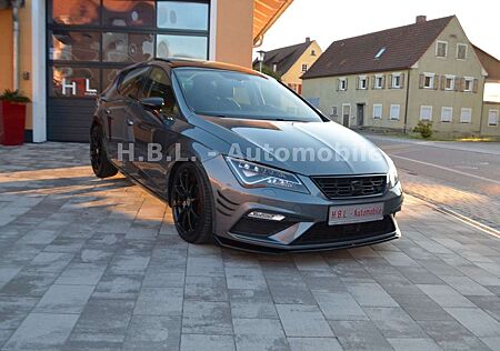 Seat Leon FR/LED/Navi/SHZ/Panoramd./Blickfang