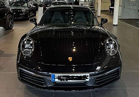 Porsche 992 911 Carrera 4 PDK