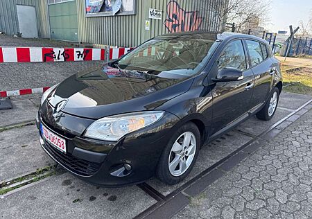 Renault Megane III Lim. Dynamique*KEYLESS*2.Hand*Klima*