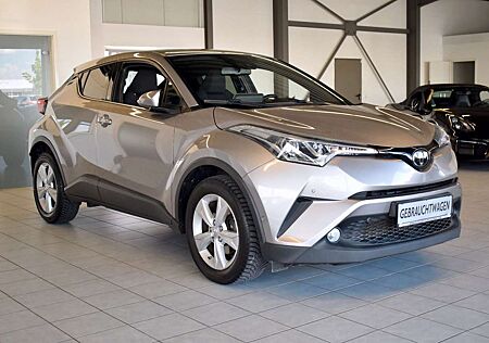 Toyota C-HR Team D/NAVI/KAMERA/BT/KLIMAAUT/SHZ/