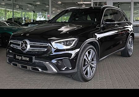 Mercedes-Benz GLC-Klasse GLC 200 4M MBUX+AHK+Pano+360°+M-LED+Distro+17