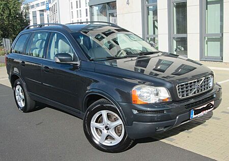 Volvo XC 90 XC90 XC90 D5 Momentum, Automatik Erste Hand.