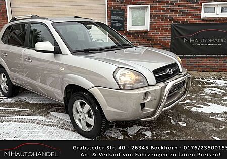 Hyundai Tucson 2.0*2.Hand*Klima*AHK*Sitzhzg*TÜV-NEU*Finanzier*