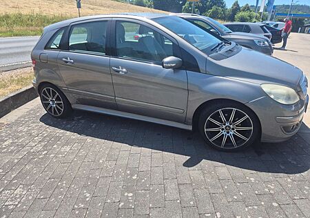 Mercedes-Benz B 200 Turbo Autotronic