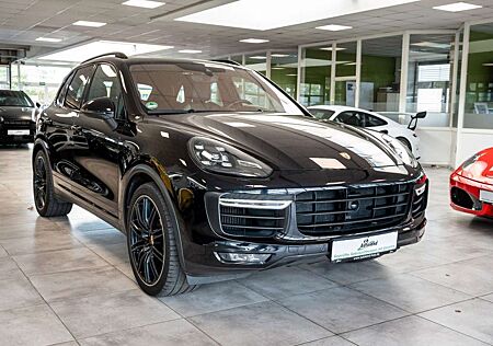 Porsche Cayenne Turbo PDK*PCCB*LED*BURMESTER*TV*Approved