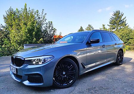 BMW 530 Baureihe 5 Touring d xDrive M Sport*AHK