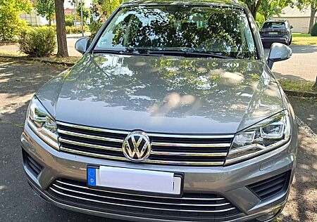 VW Touareg Volkswagen Diesel 3.0 V6 TDI