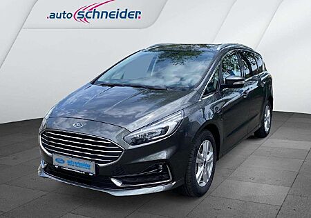 Ford S-Max Hybrid Titanium