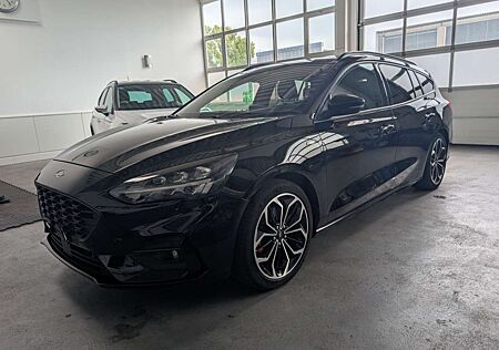Ford Focus ST-Line X Virtual Cockpit, LED Navi Cam