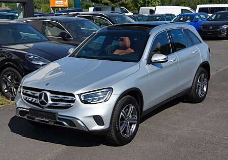 Mercedes-Benz GLC 220 d 4M AMG Line Int.*AHK*PANO*360*LEDER*OFF