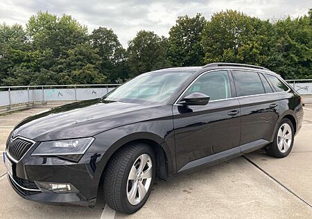 Skoda Superb Combi 1.5 TSI ACT DSG Ambition